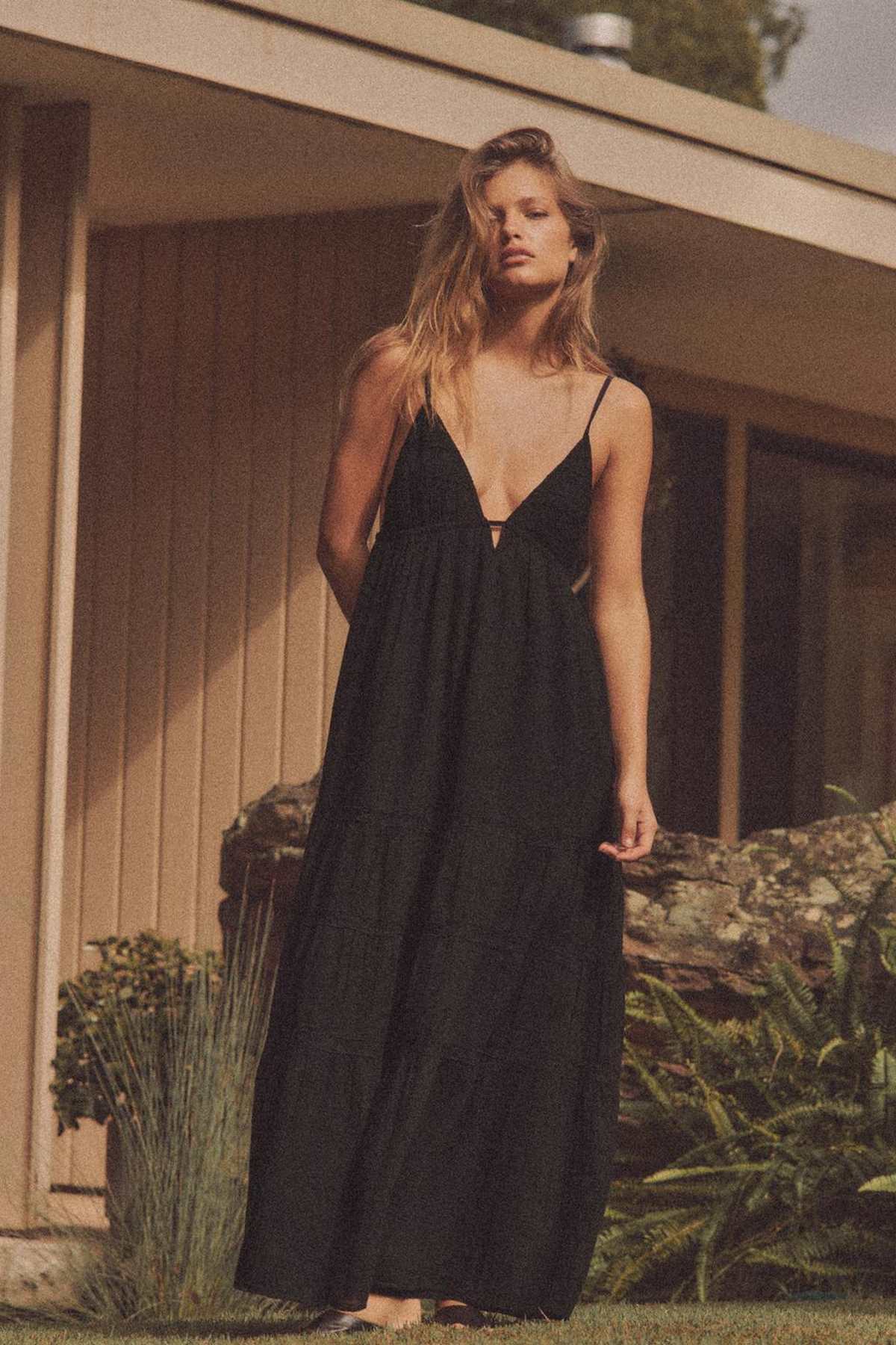 μαύρο φόρεμα Zara