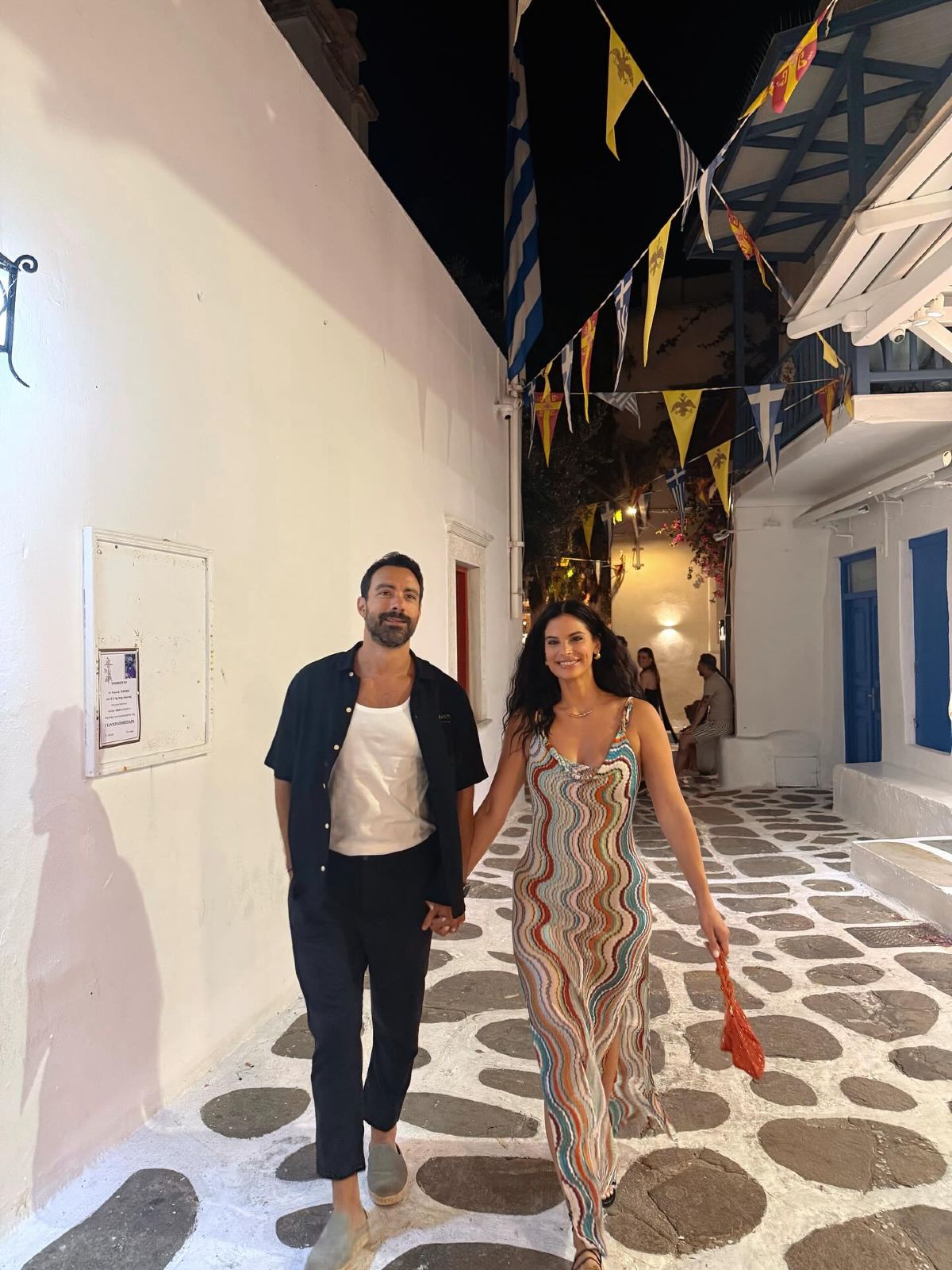 Η εμφάνιση της Χριστίνας Μπόμπα με το φόρεμα