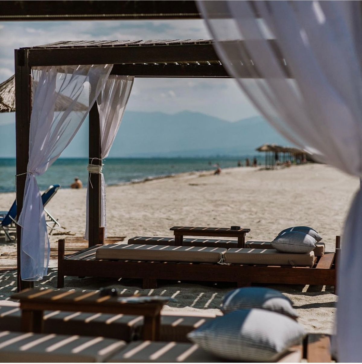 Χαλάρωση στην παραλία Κορίνου