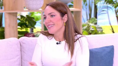 Η Δόμνα Μιχαηλίδου στο πλατό του Super Κατερίνα