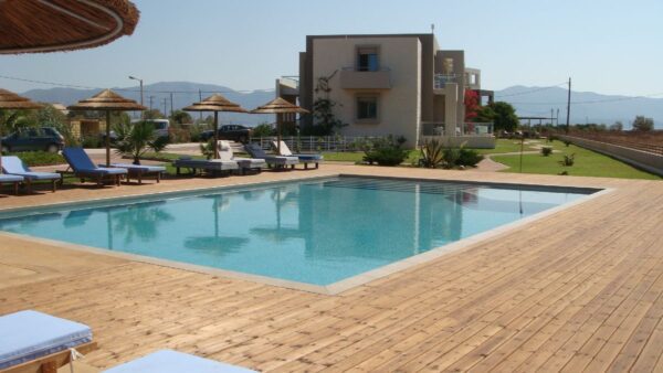 Double Bay Beach Hotel