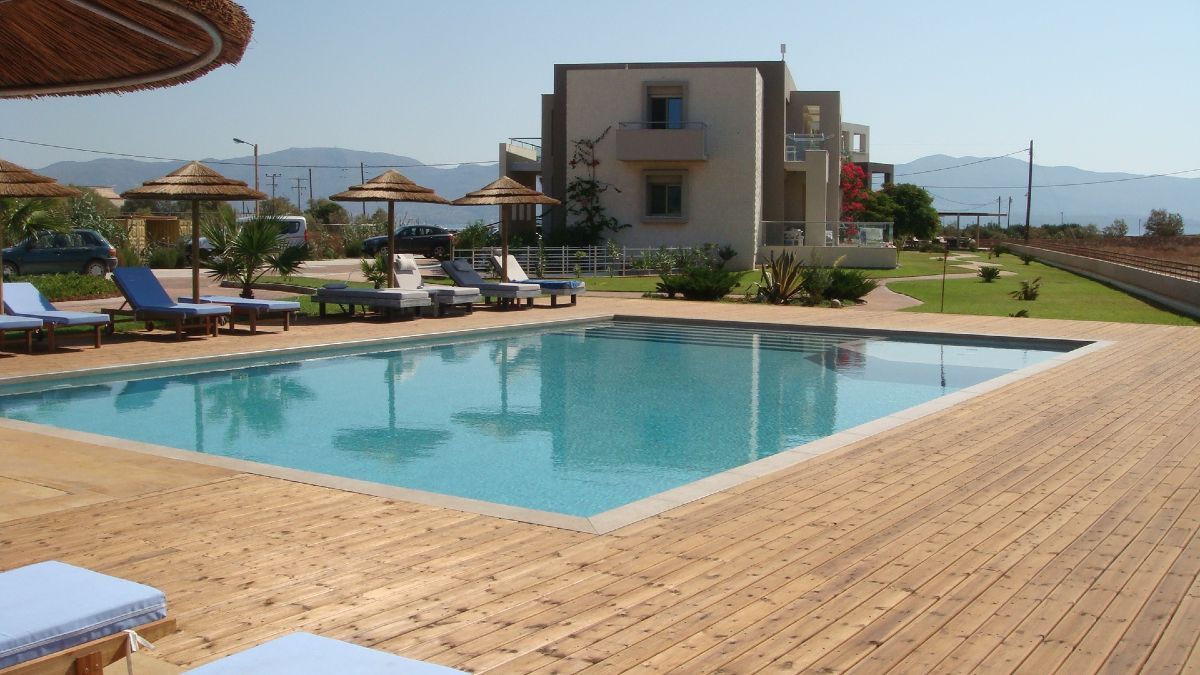 Double Bay Beach Hotel