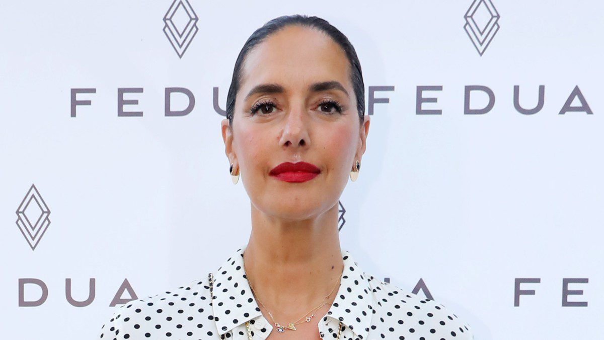 Νόνη Δούνια