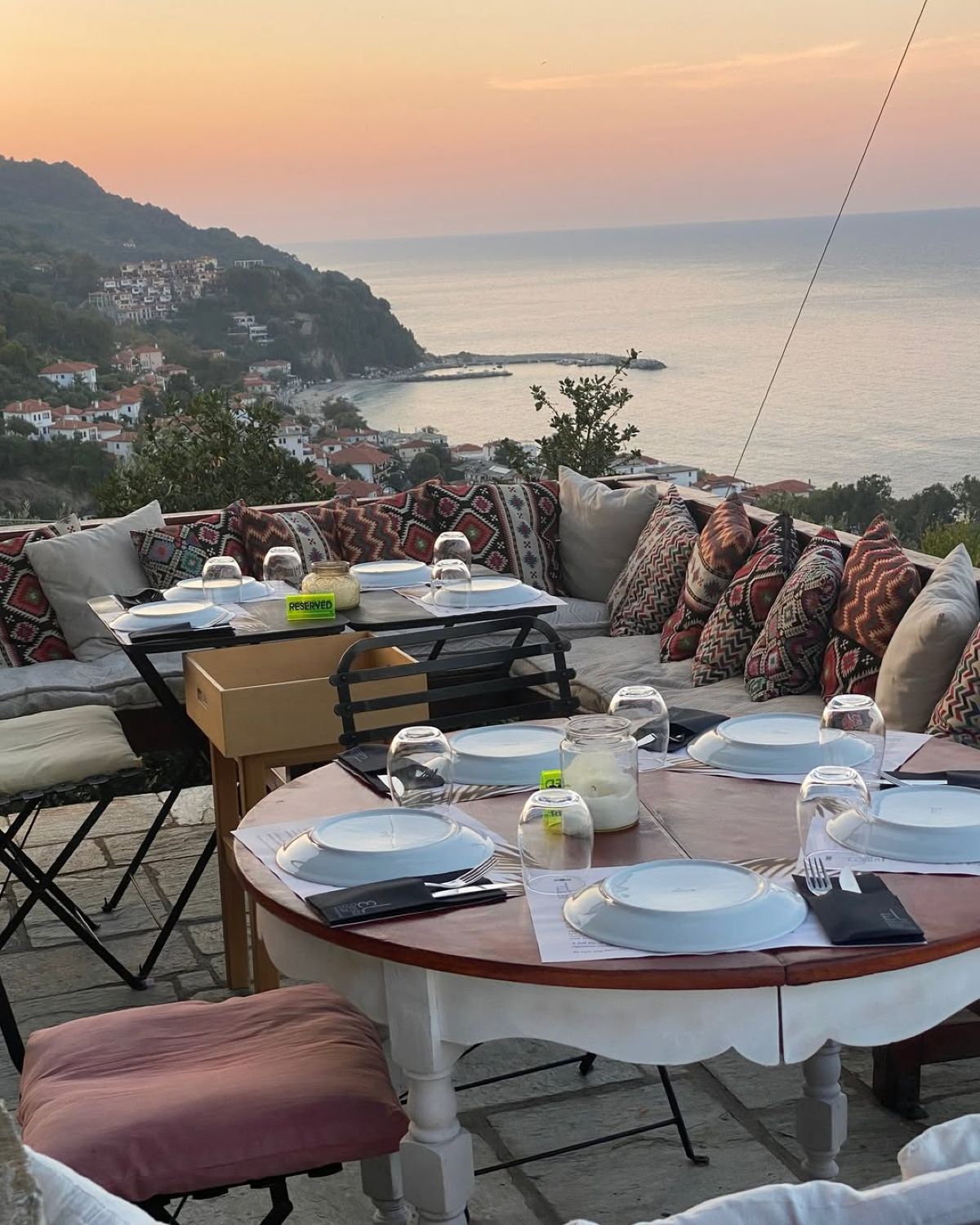 Μοναδική θέα, εντυπωσιακή ατμόσφαιρα