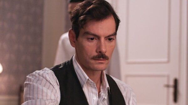 Ο Πέτρος από τη σειρά Grand Hotel