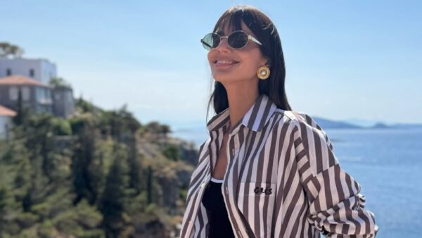 Ηλιάνα Παπαγεωργίου στη θάλασσα