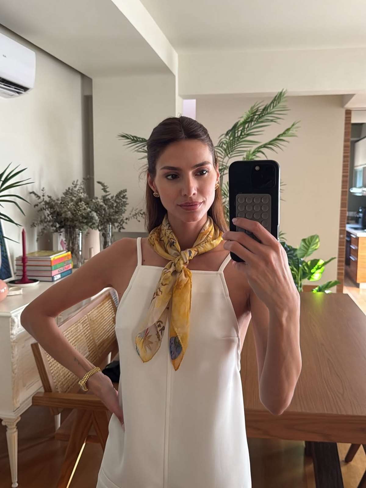 Η Ηλιάνα Παπαγεωργίου βγάζει σέλφι