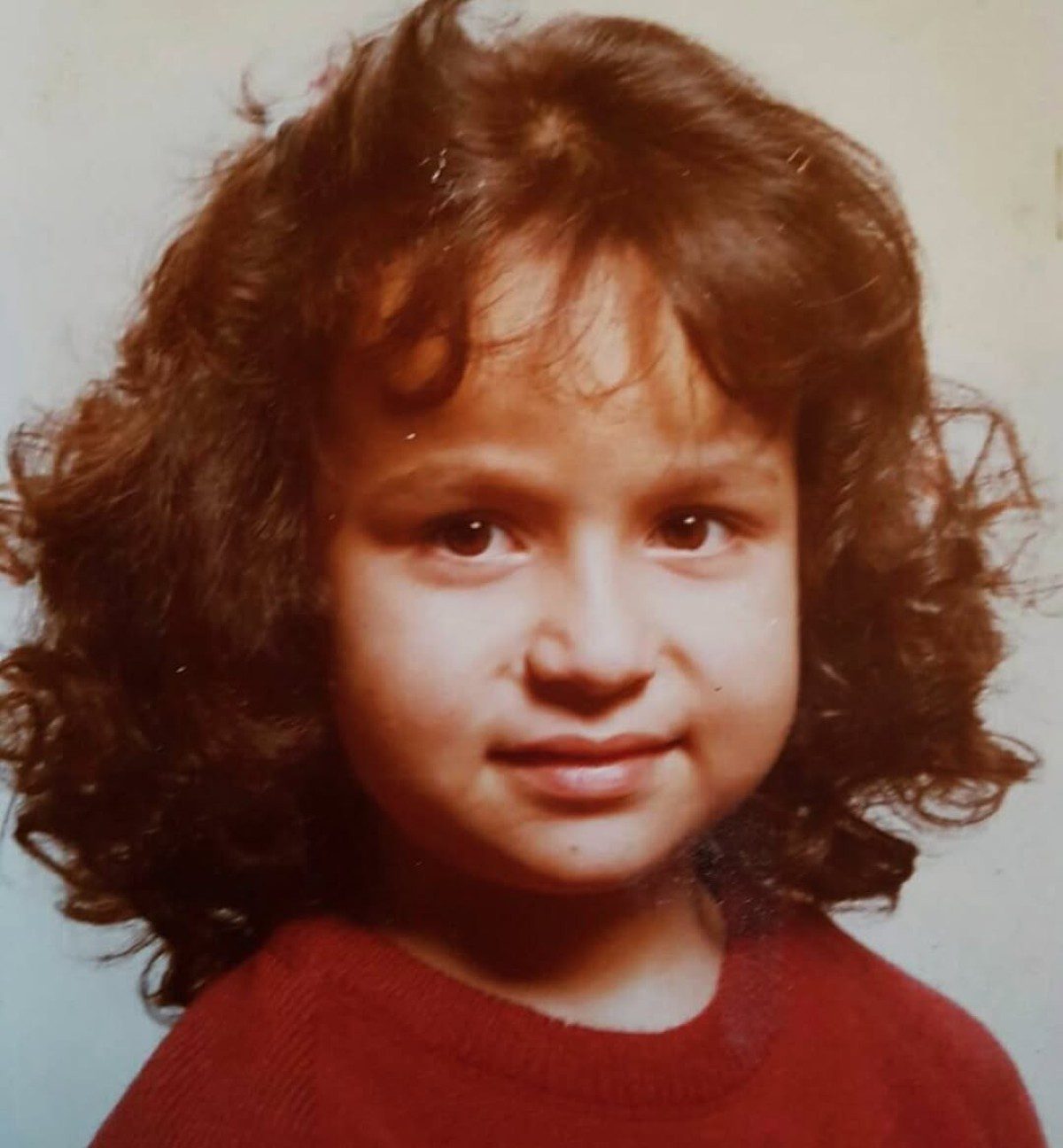 Η Ναταλί Κάκκαβα σε παιδική φωτογραφία