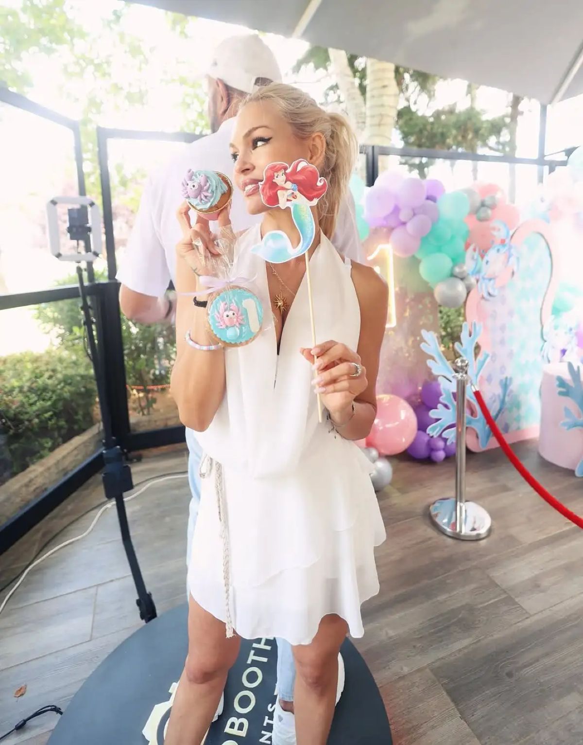 Τα γενέθλια της κόρης Κάβουρα - Τζαβέλλα