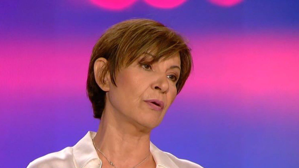 Η Κωνσταντίνα στην εκπομπή Καλύτερα Αργά