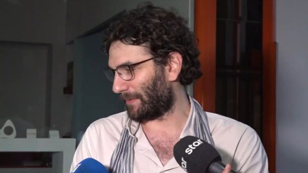 Ο Κωνσταντίνος Χαρδαβέλλας στηνκάμερα του Buongiorno