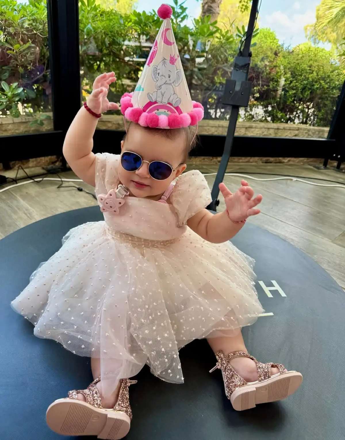 Τα γενέθλια της κόρης Κάβουρα - Τζαβέλλα