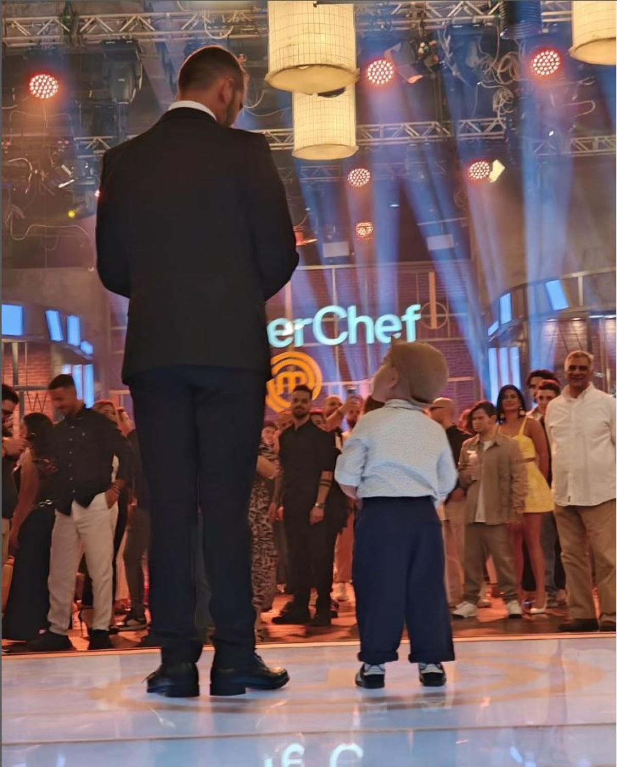 Ο Λεωνίδας Κουτσόπουλος με το γιο του