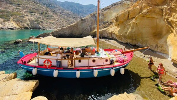 κρουαζιέρα με την Bay Cruises στην Κίμωλο