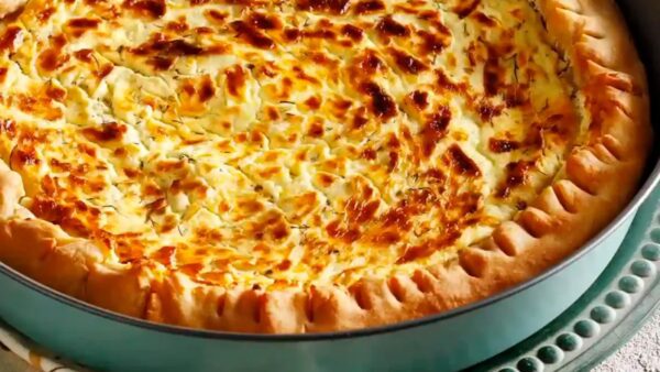 Μανιάτικη ανοιχτή τυρόπιτα