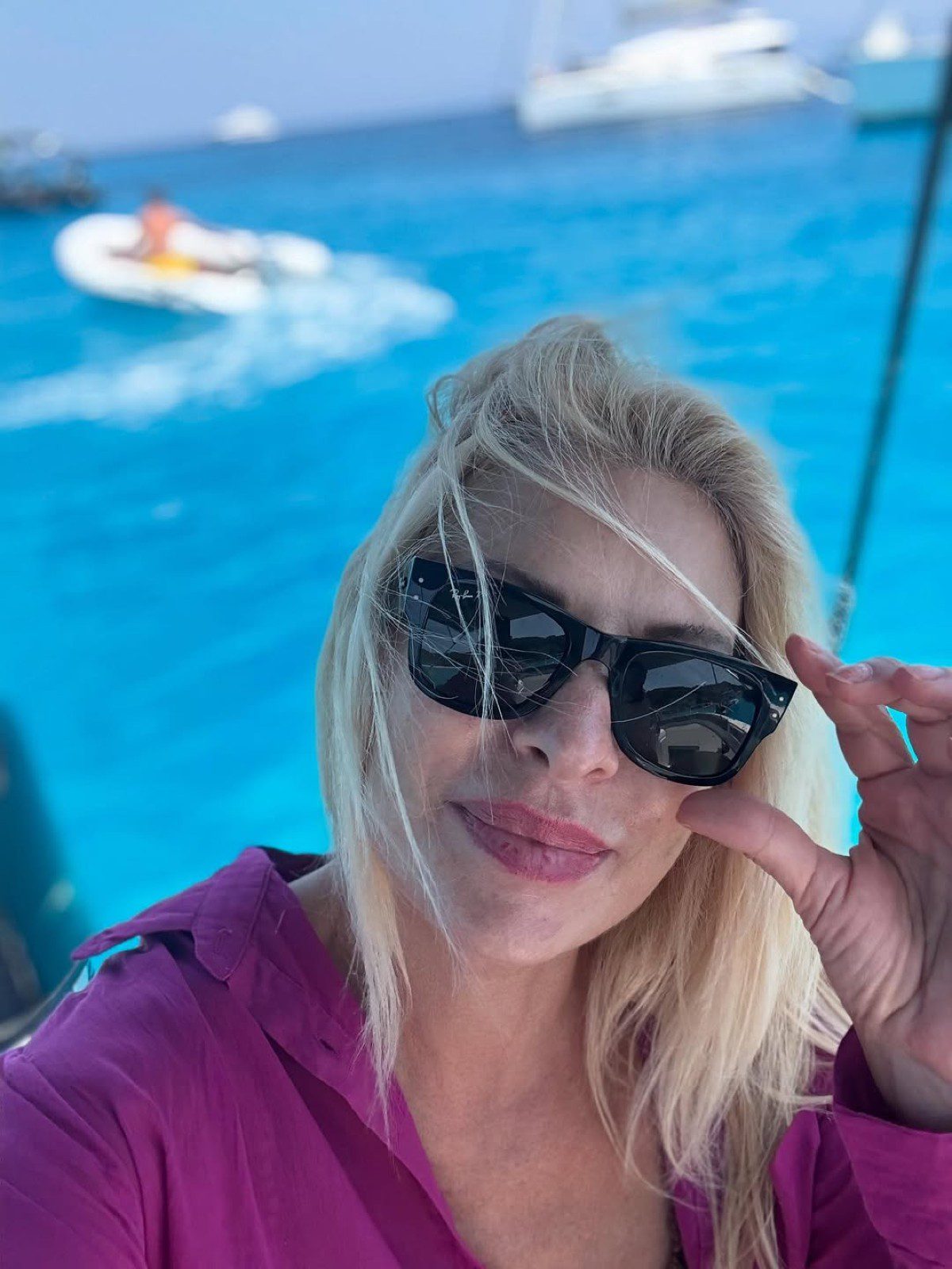 Ελένη Μενεγάκη: Σε ψαροταβέρνα στην Χαλκίδα με τον Ματέο Παντζόπουλο (Φωτογραφίες)