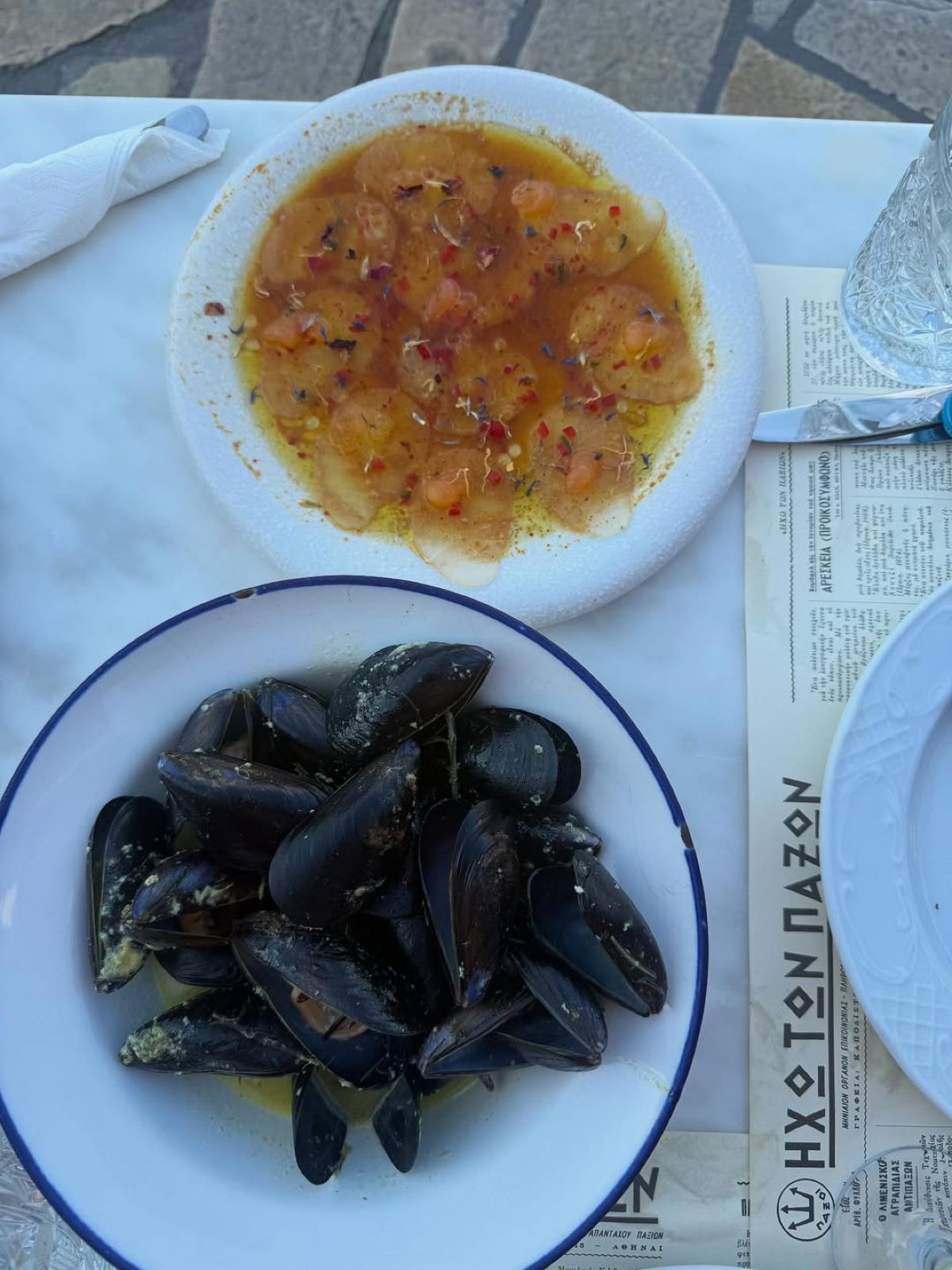 Ελένη Μενεγάκη: Σε ψαροταβέρνα στην Χαλκίδα με τον Ματέο Παντζόπουλο (Φωτογραφίες)