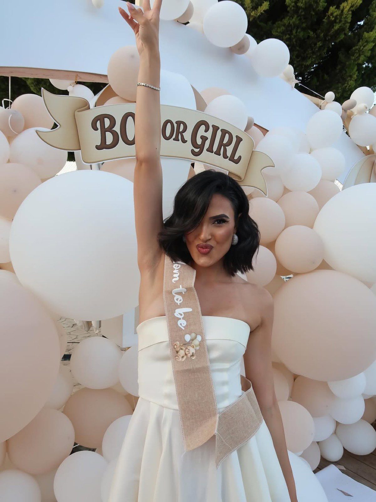 Η Μύρια Κυριακίδου στο gender reveal party του μωρού της