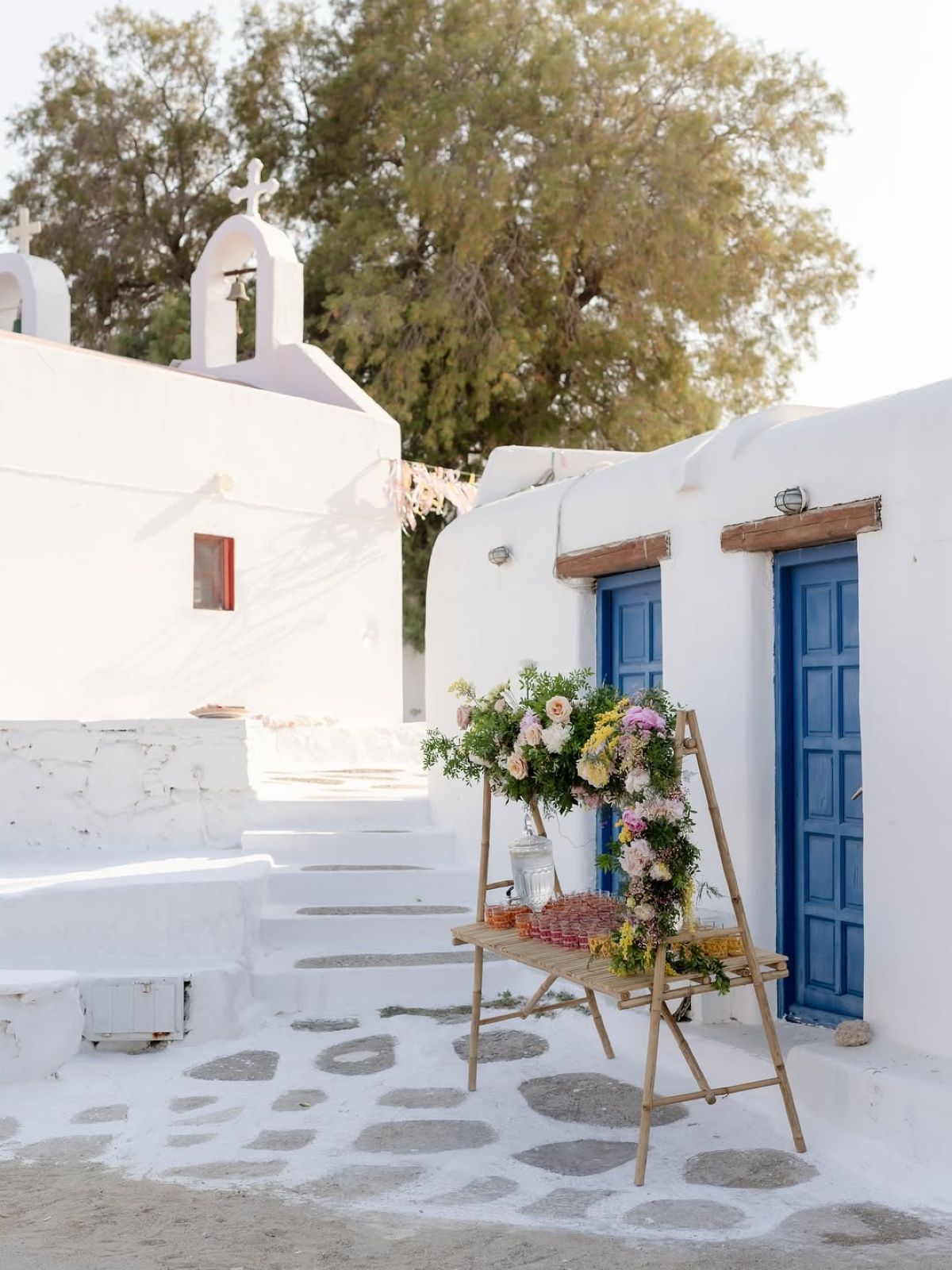 Η ανάρτηση της Μυρτώς Κάζη από την βάπτιση της κόρης της