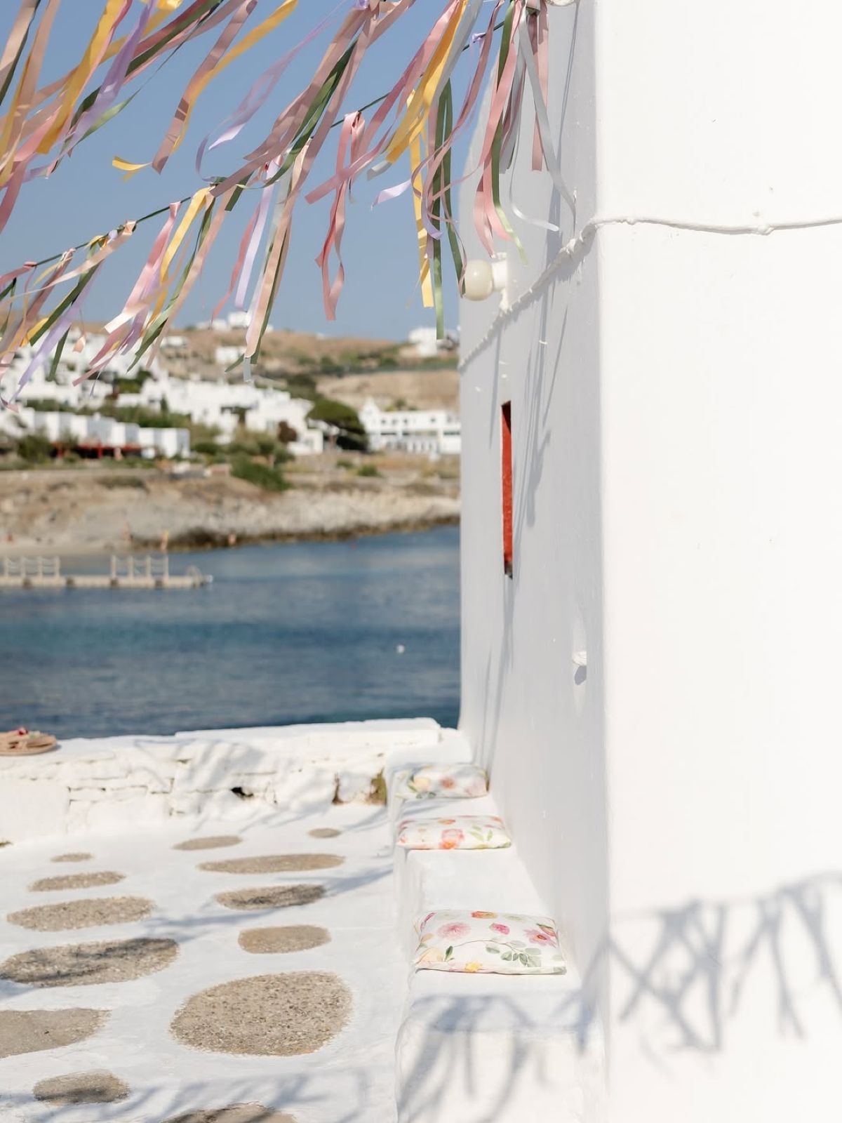 Η ανάρτηση της Μυρτώς Κάζη από την βάπτιση της κόρης της