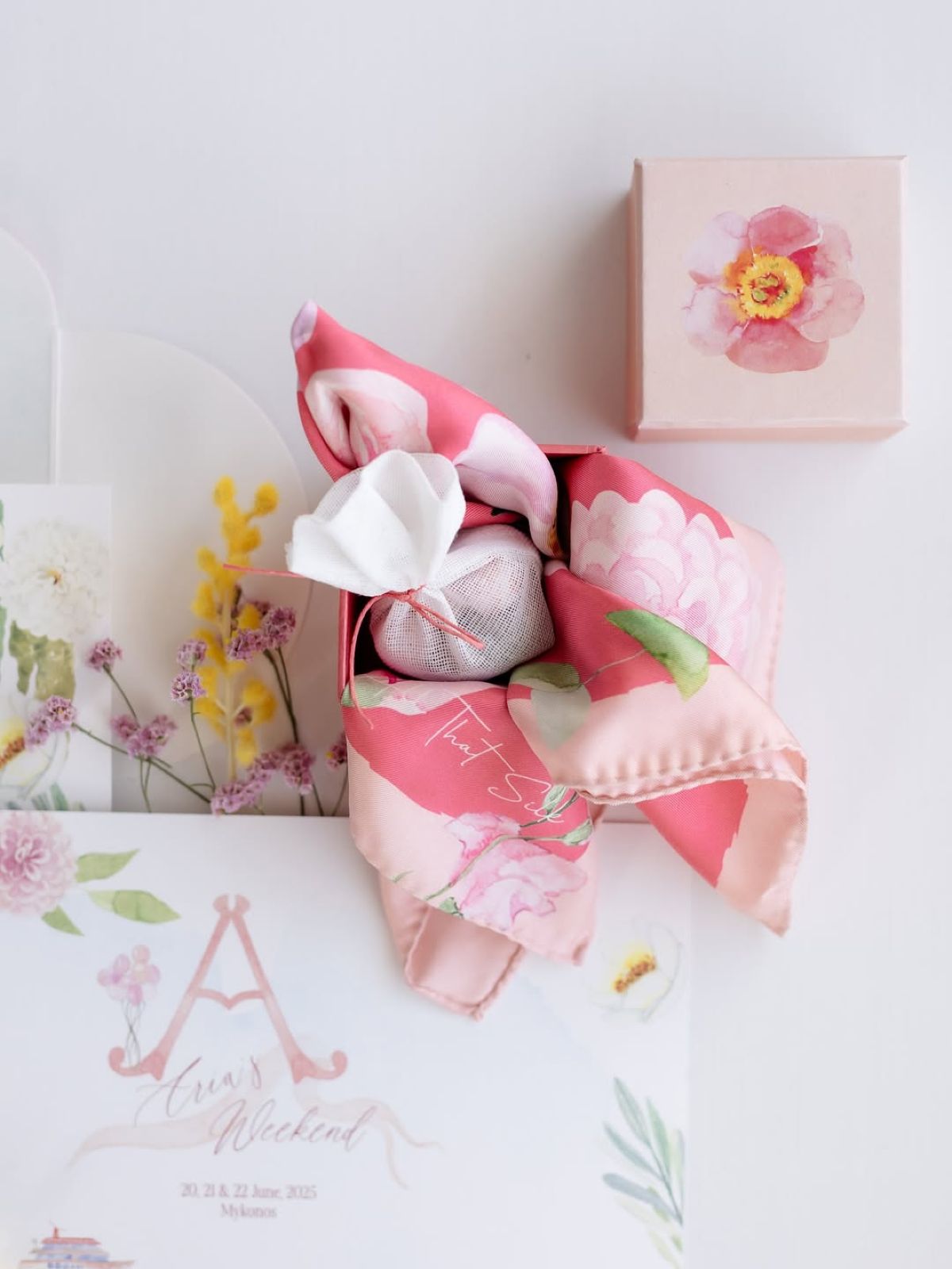 Η ανάρτηση της Μυρτώς Κάζη από την βάπτιση της κόρης της