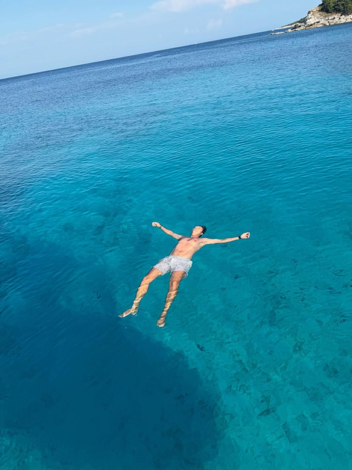 Ελένη Μενεγάκη: Σε ψαροταβέρνα στην Χαλκίδα με τον Ματέο Παντζόπουλο (Φωτογραφίες)