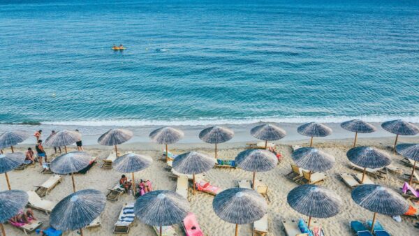 παραλία με ,μπιτς μπαρ