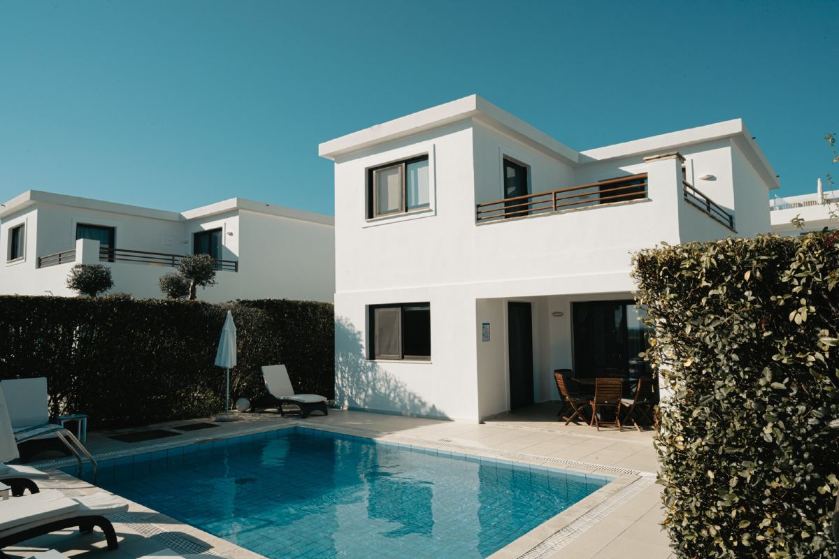 Η ιδιωτική πισίνα στις βίλες του St John