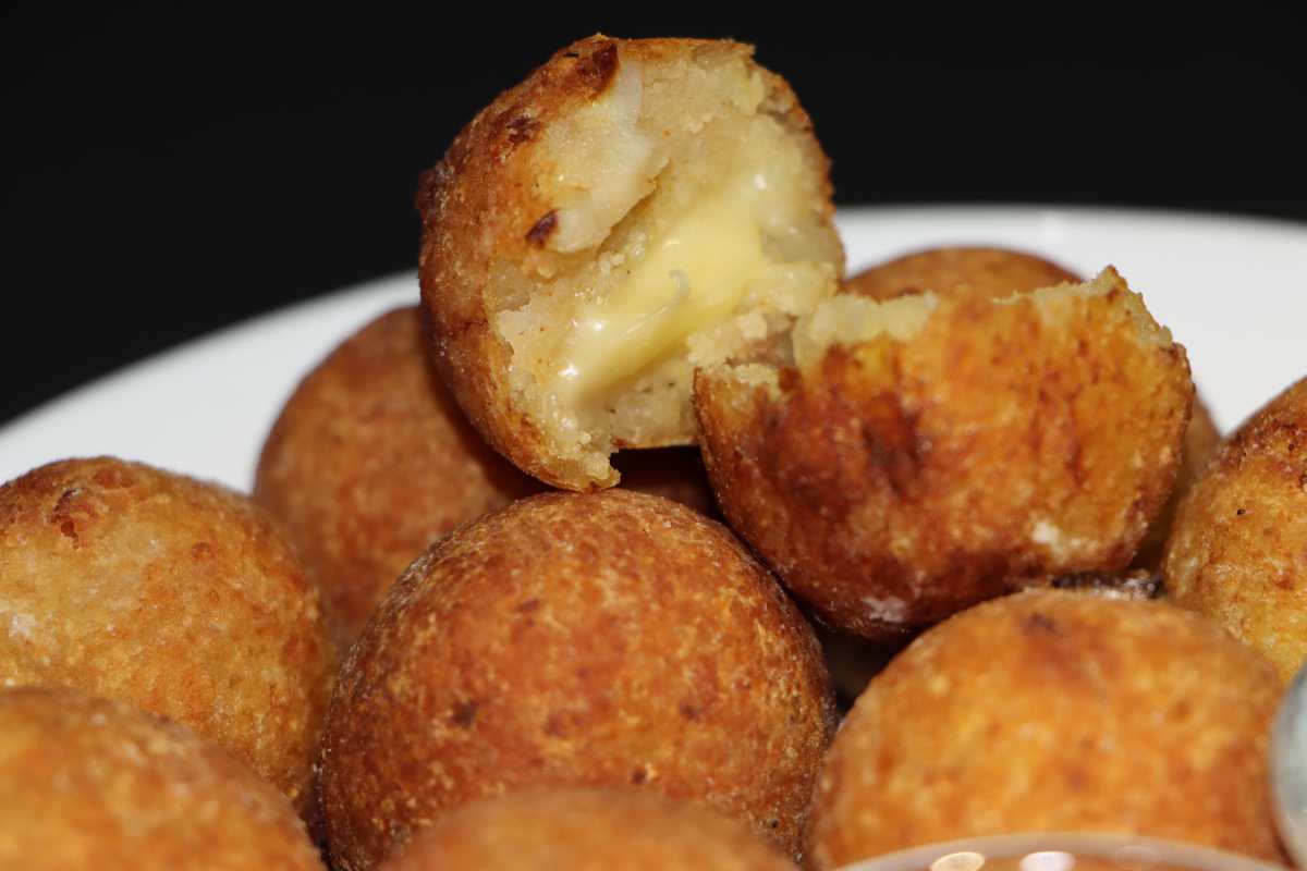 Κύθνος Σφουγγάτα