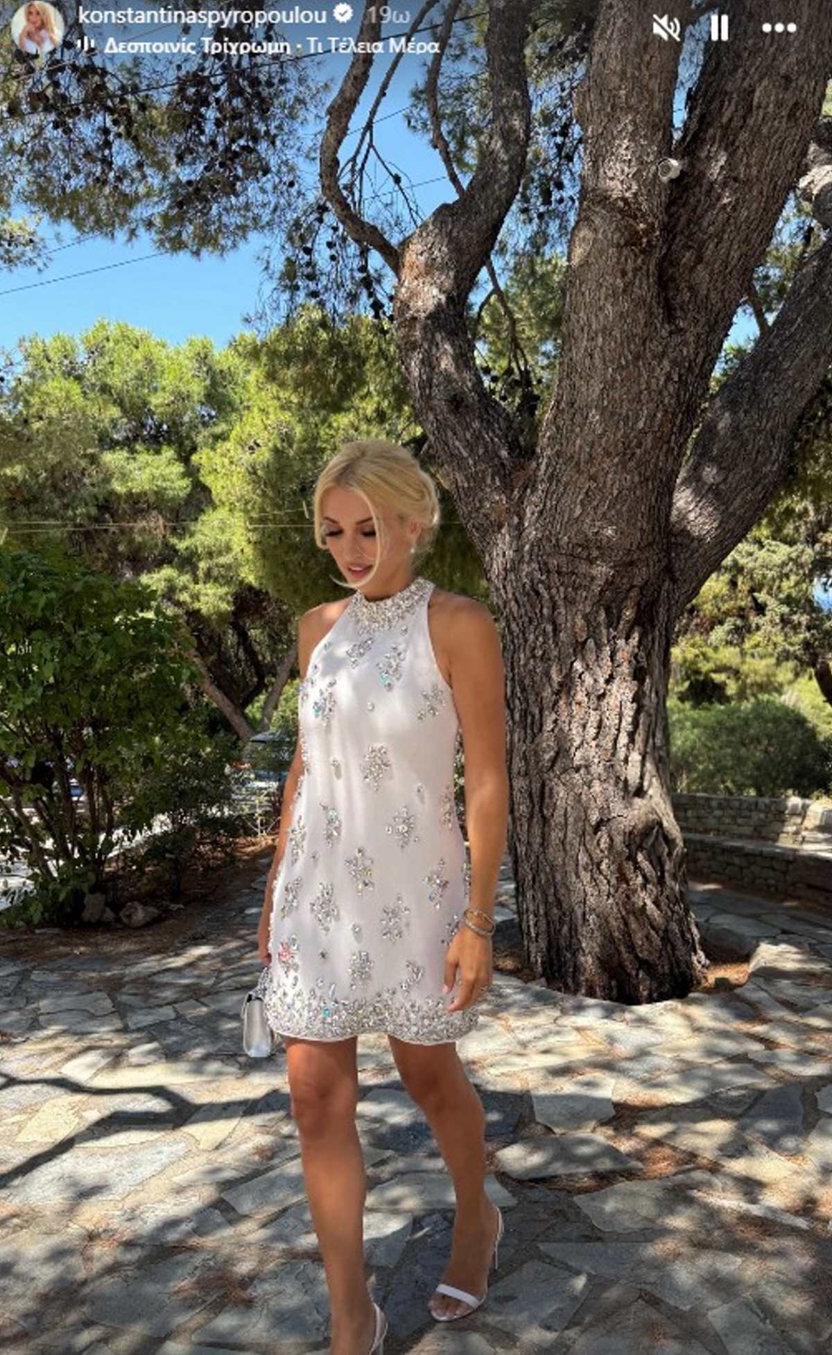 Η Κωνσταντίνα Σπυροπούλου στη βάφτιση του γιου της