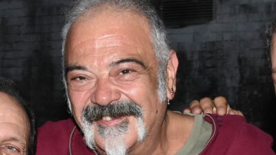 O Στηβ Ντούζος