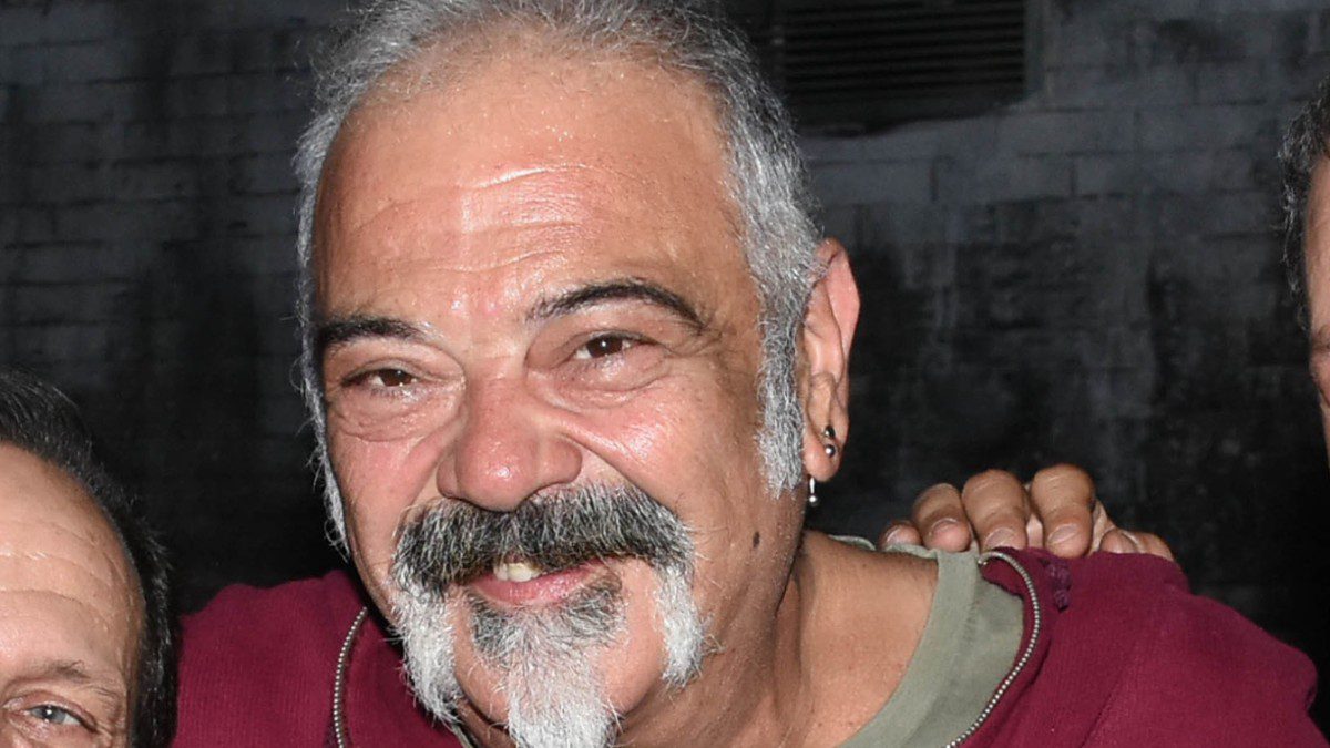 O Στηβ Ντούζος