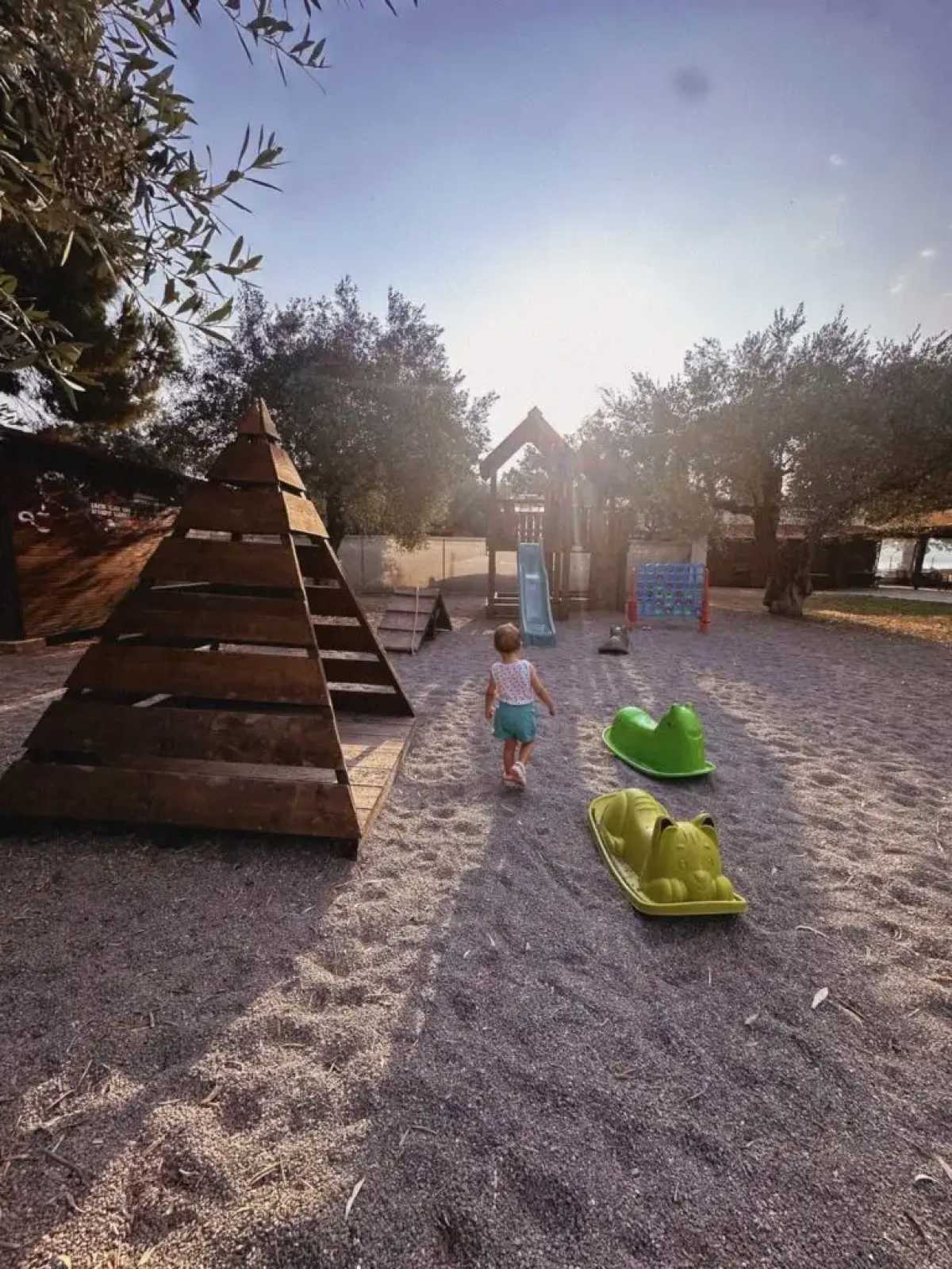 Η κόρη της Μαίρης Συνατσάκη