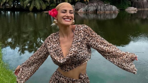 Η Ιωάννα Τούνη με λεοπάρ σύνολο