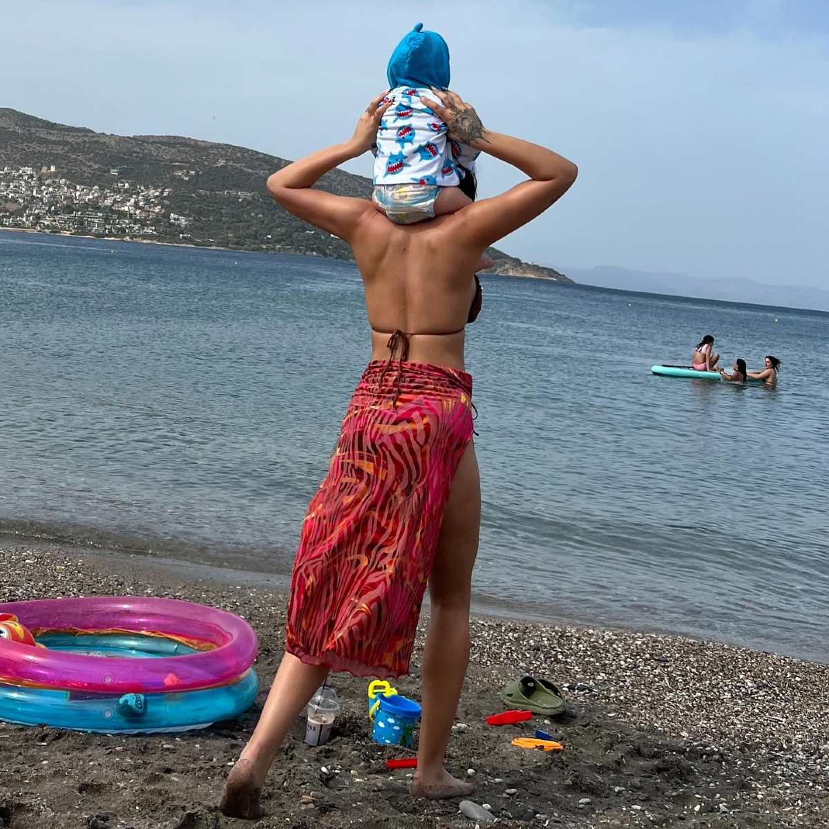 10 μήνες μητέρα: Η συγκίνηση της Έλενας Τσαγκρινού για τον γιο της, Ηρακλή