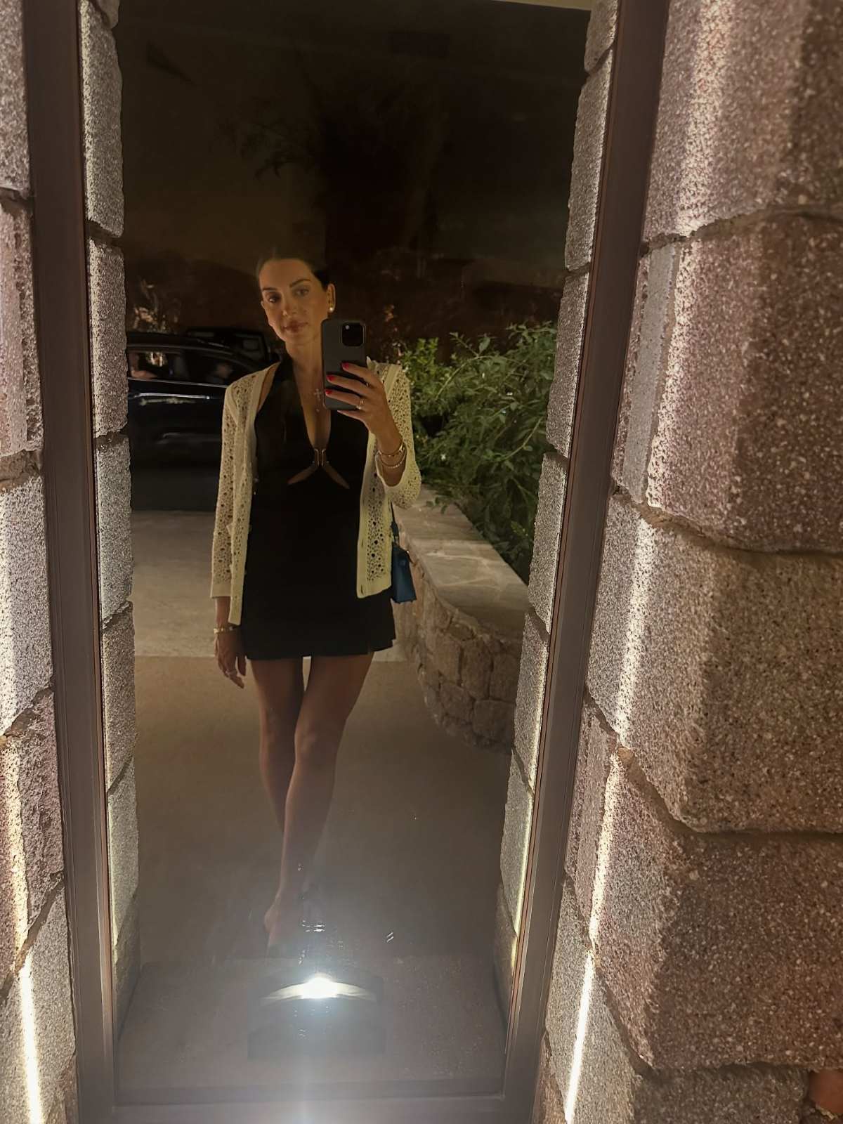 Τσιμτσιλή: Στον Πόρο για το τριήμερο του Αγίου Πνεύματος - Εντυπωσιάζουν οι φωτογραφίες της με μαγιό