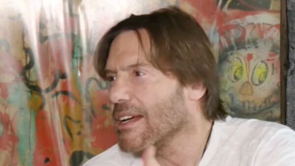 Ο Στράτος Τζώρτζογλου στο Happy Day