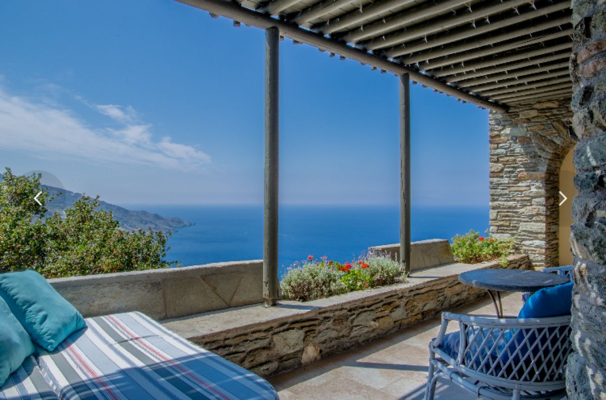 Με θέα το απέραντο γαλάζιο