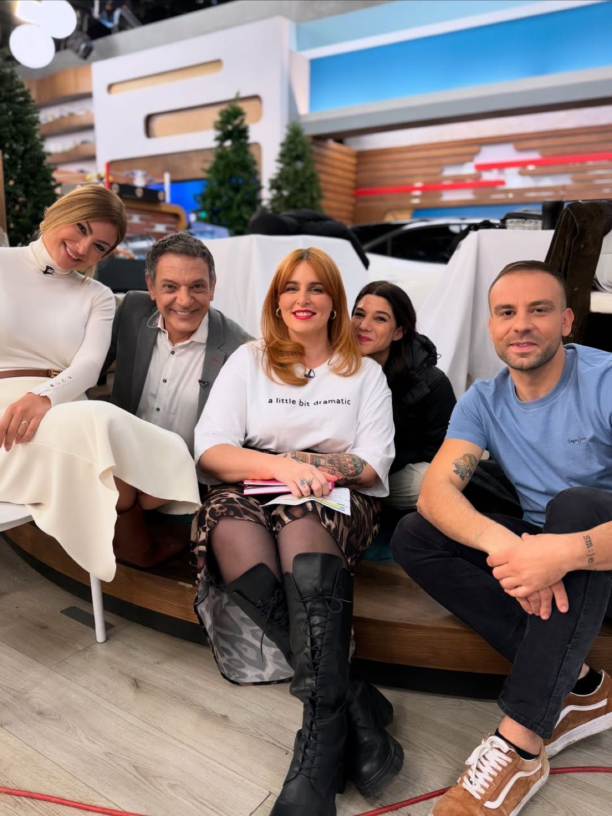 Οι Weekenders και κάποιοι από τους συνεργάτες τους