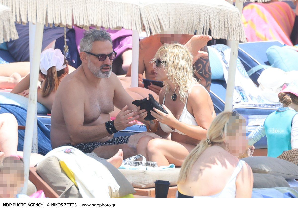 O Νίκος Συρίγος και η Ελεωνόρα Ζουγανέλη στη Μύκονο