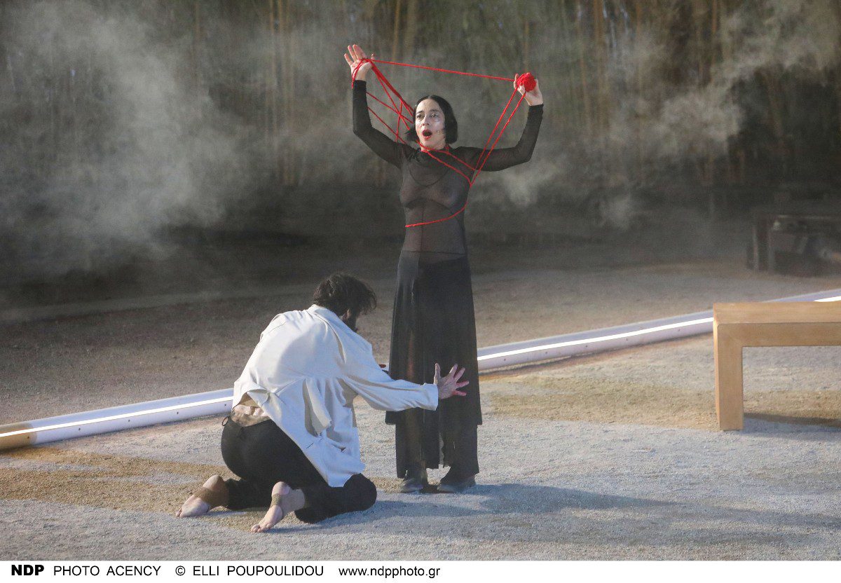 Έλενα Τοπαλίδου