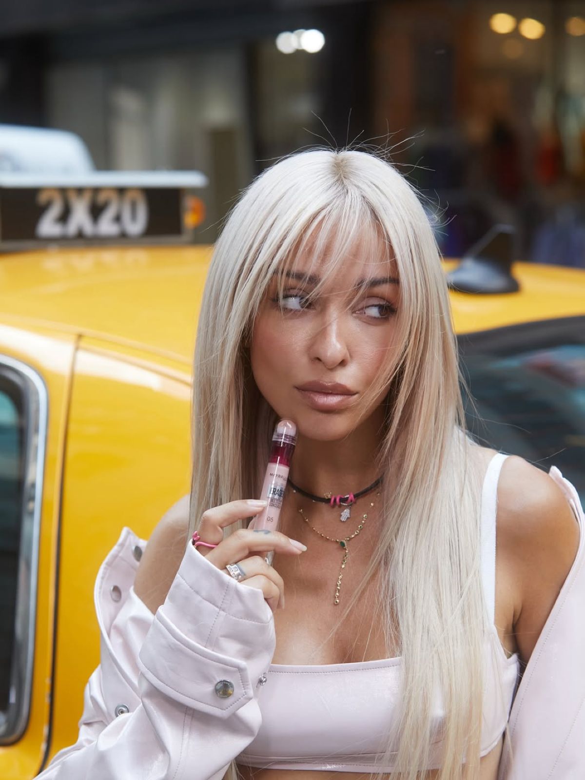 Η Ελένη Φουρέιρα ξανθιά στη Νέα Υόρκη