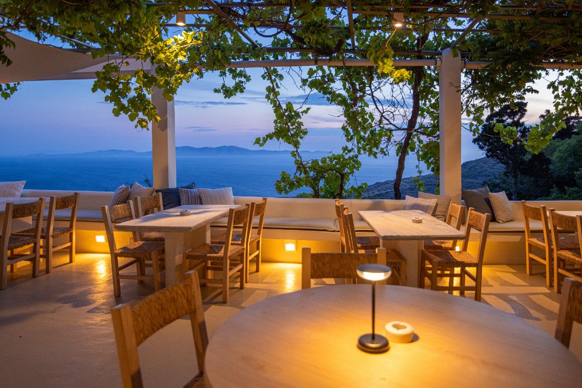 Μοναδική ατμοσφαίρα κάθε στιγμή της ημέρας