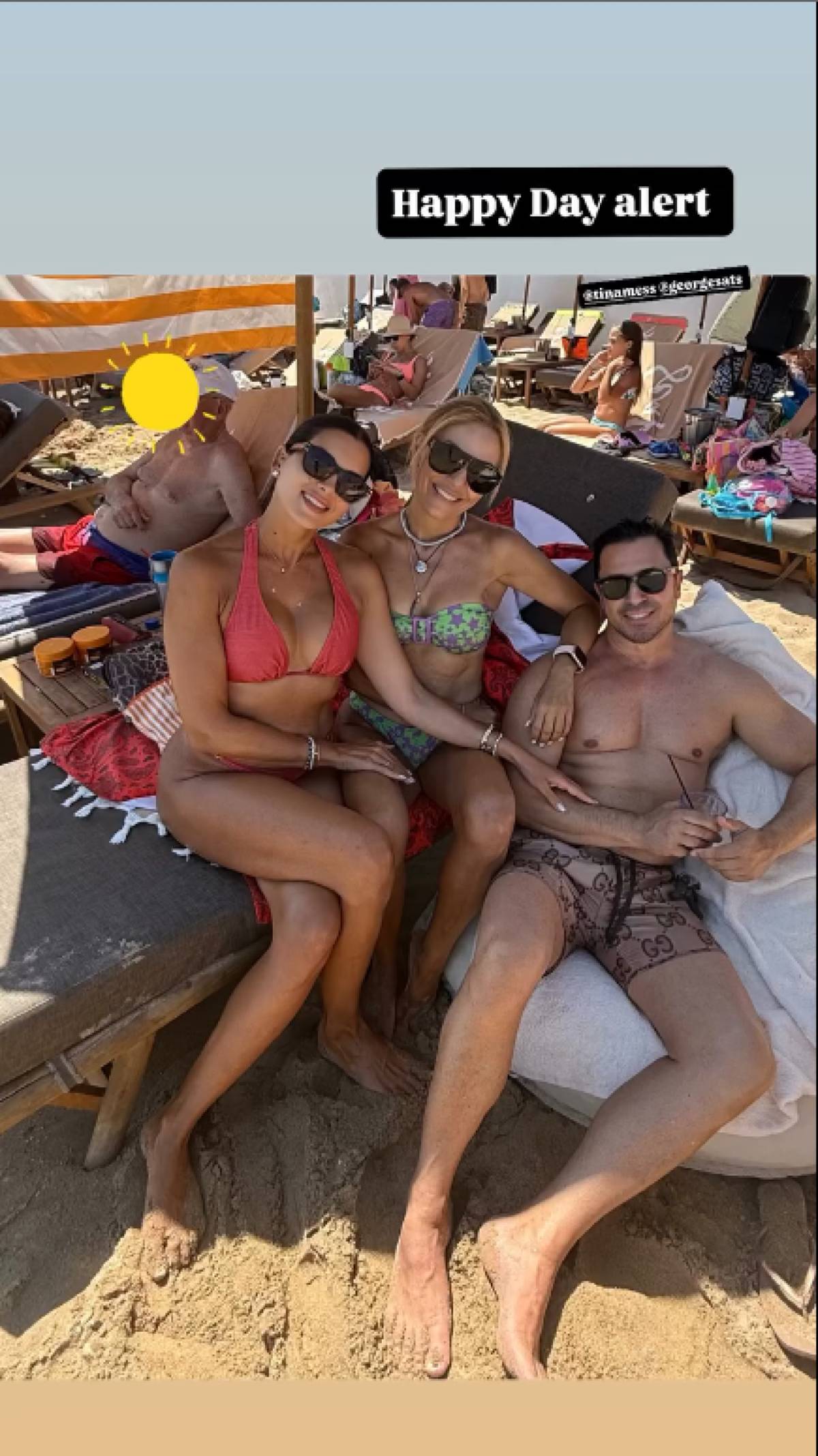 Η Σταματίνα Τσιμτσιλή, η Τίνα Μεσσαροπούλου και ο Γιώργος Σατσίδης με μαγιό