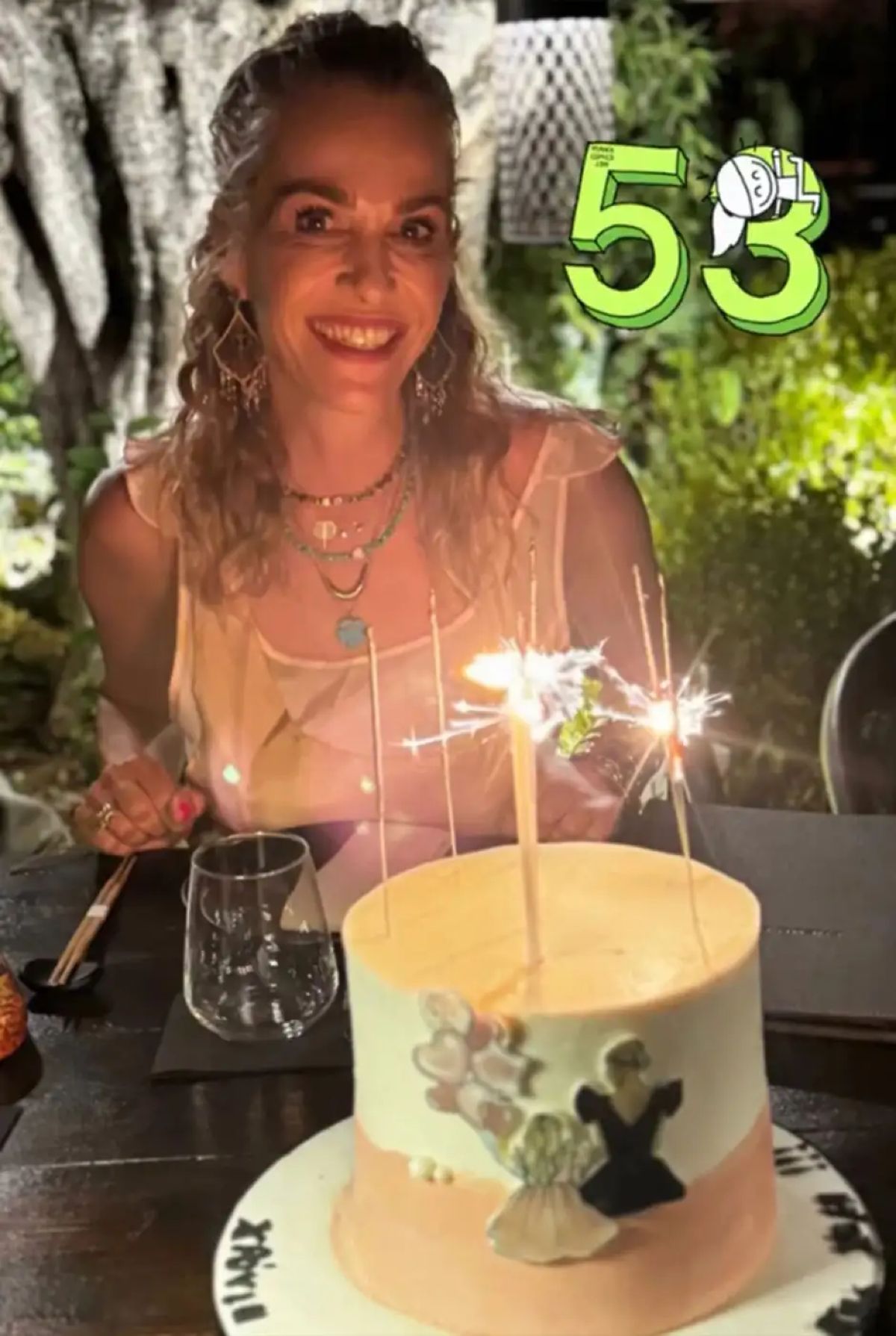 Η Τζένη Μπότση στα γενέθλιά της