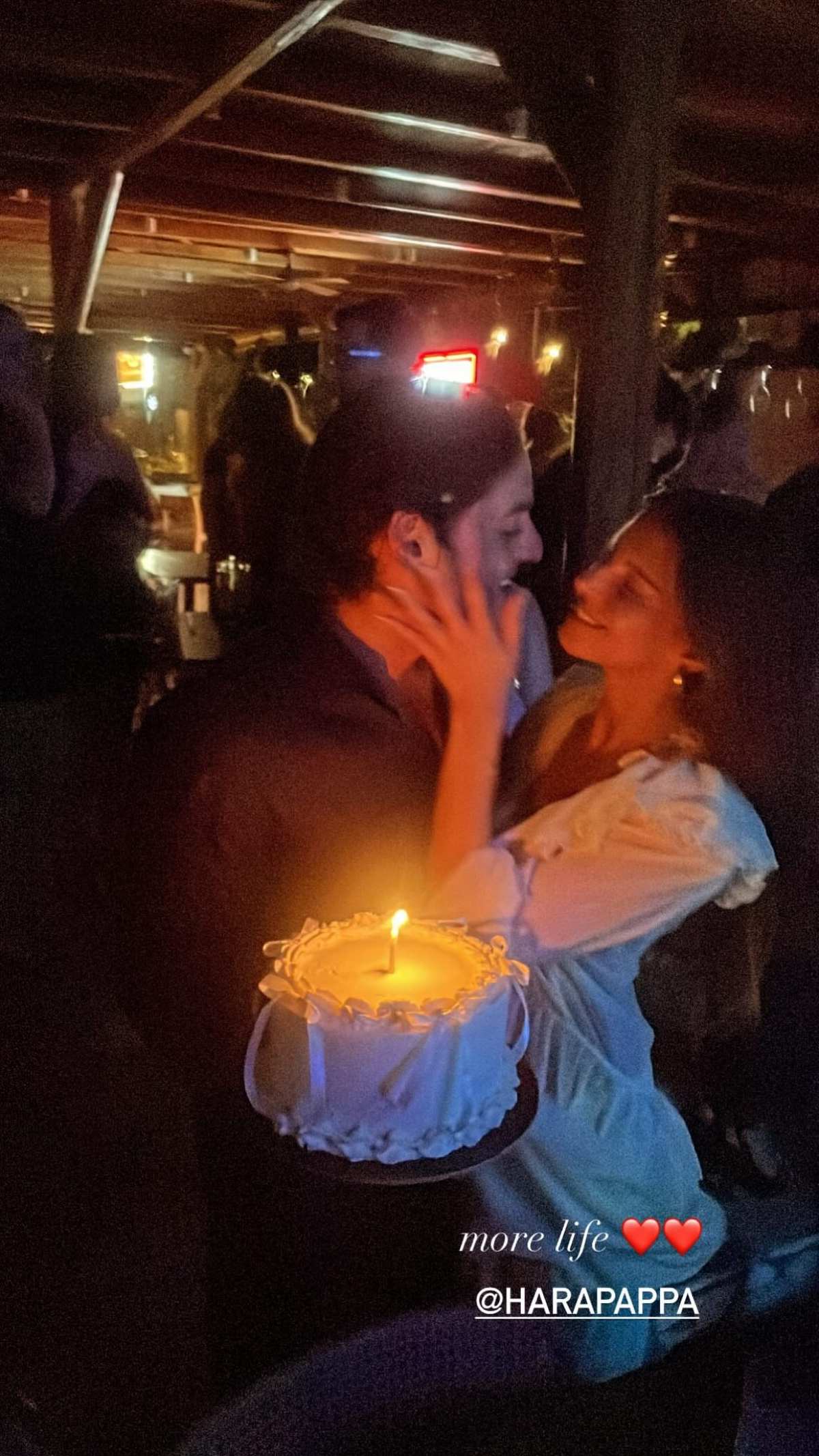 Η Χαρά Παππά με τον Στέφανο Τσαγκαράκη στα γενέθλιά της