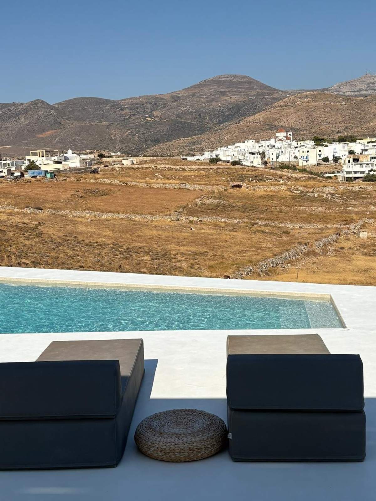 Η θέα της Σίσσυς Χρηστίδου στην Πάρο