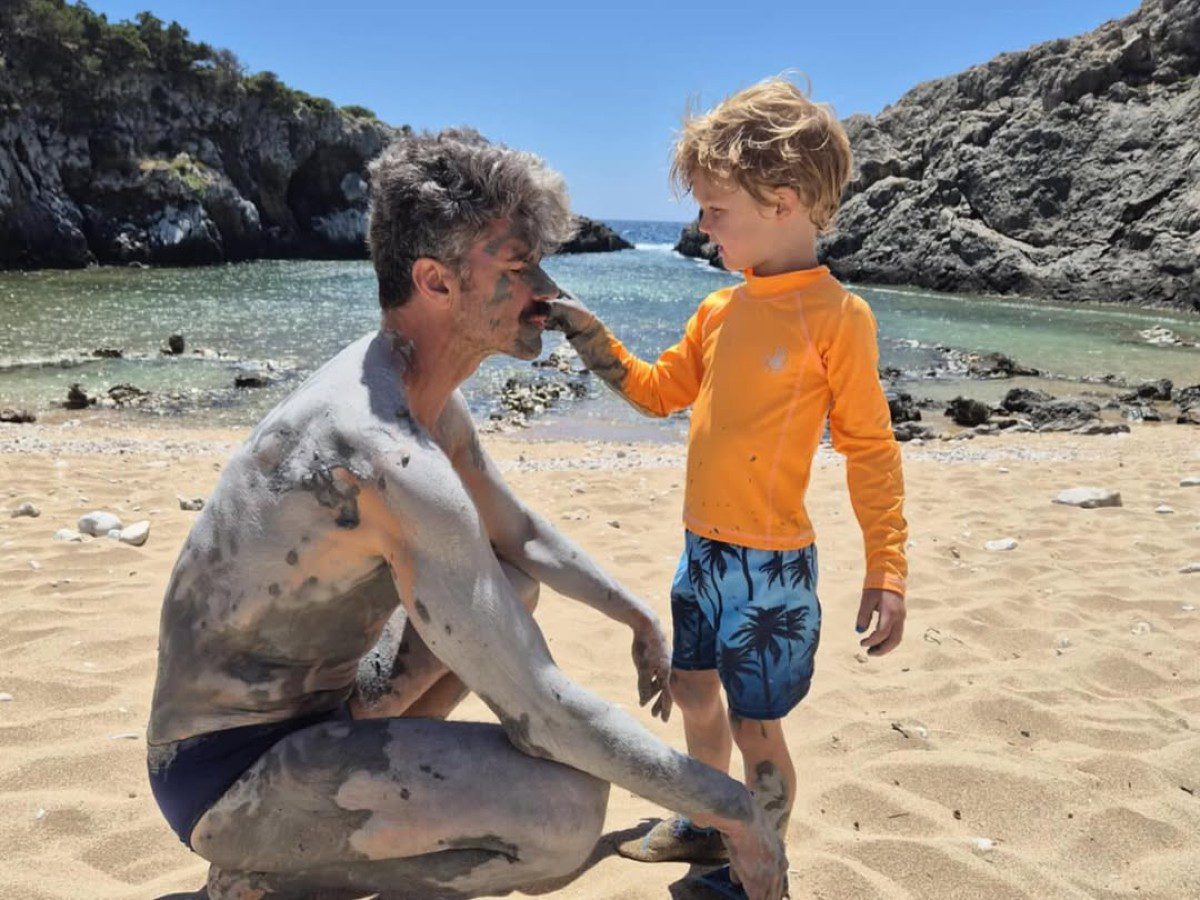O Χρήστος Βασιλόπουλος με το γιο του