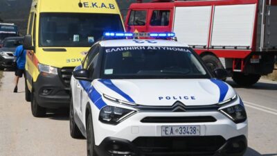 ΕΚΑΒ και περιπολικό