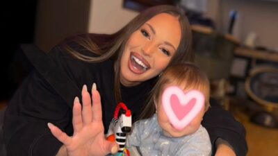 Η Ανδρομάχη Δημητροπούλου με τον γιο της